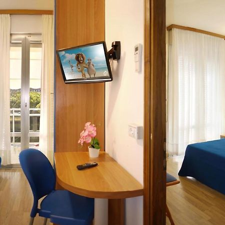 Hotel Bertha Fronte Mare リド・ディ・イエゾロ エクステリア 写真