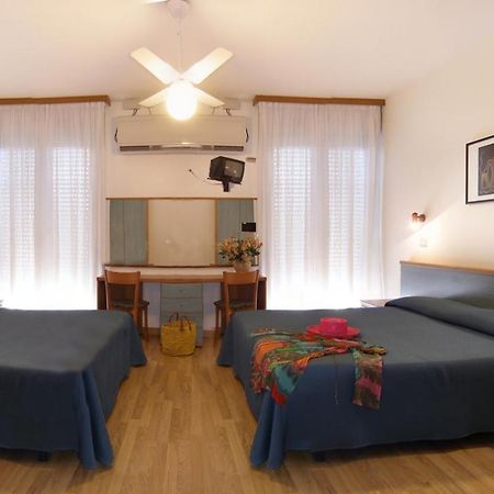 Hotel Bertha Fronte Mare リド・ディ・イエゾロ エクステリア 写真