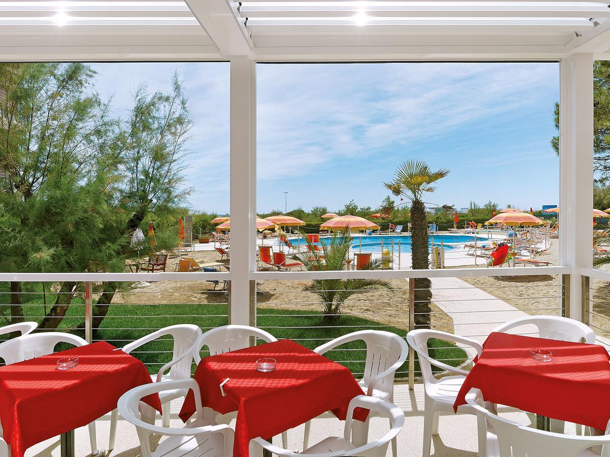Hotel Bertha Fronte Mare リド・ディ・イエゾロ エクステリア 写真