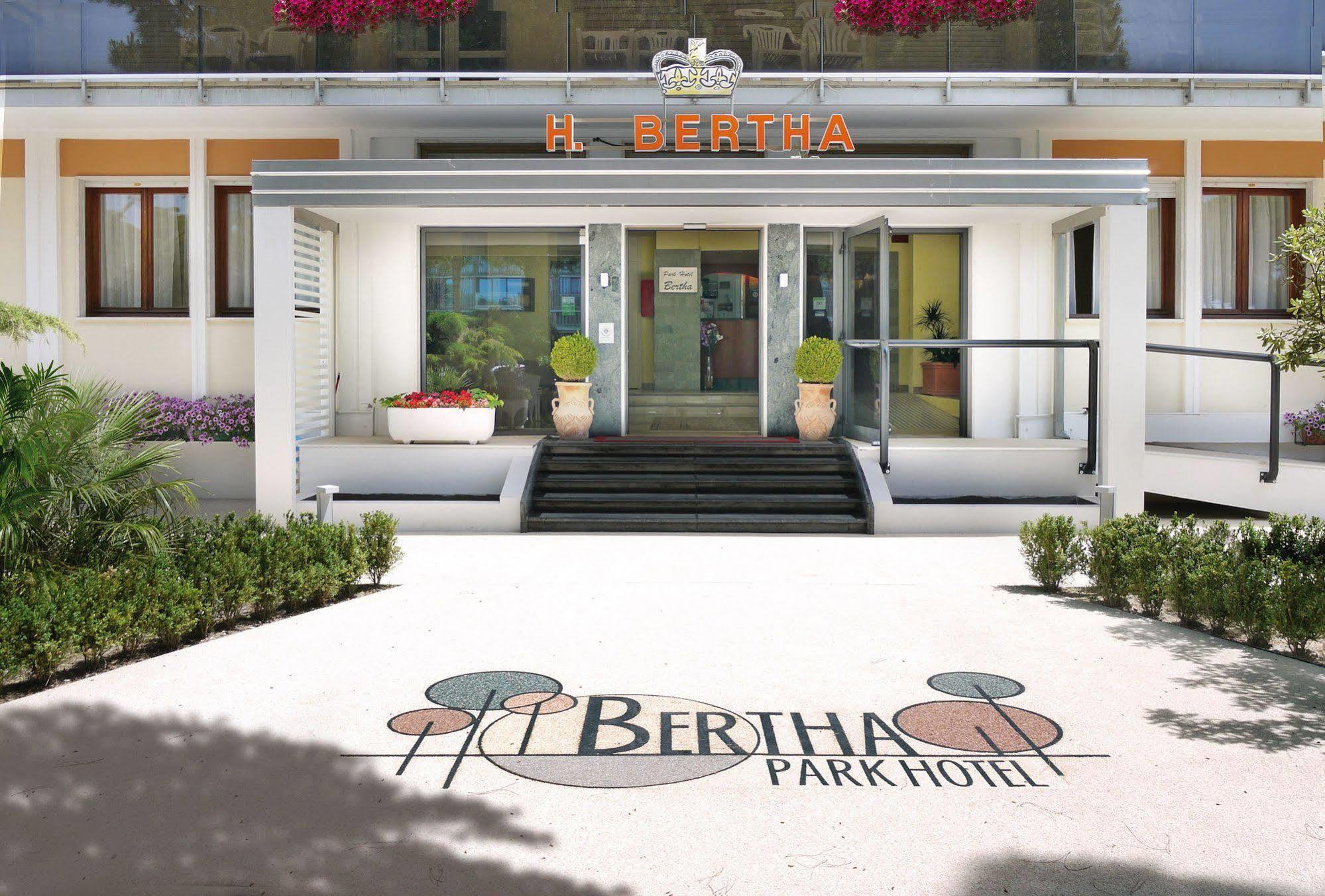 Hotel Bertha Fronte Mare リド・ディ・イエゾロ エクステリア 写真